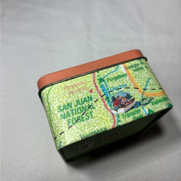 3.5” Authentic Fossil Watch Tin Collectors Item Excellent Preloved Condition - Picture 4 of 6